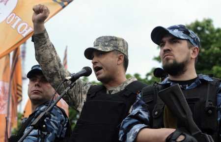 Лидер луганских террористов предупредил: 25 мая будут взрывы на участках