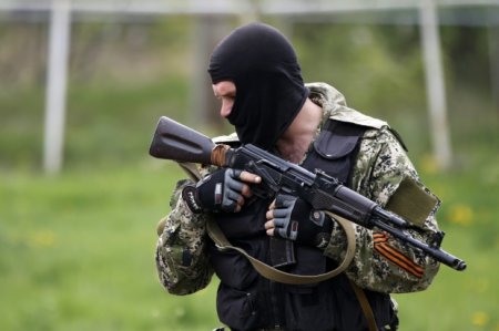 В Донецке террористы разобрали и выбросили в реку палатку, в которой молились за Украину