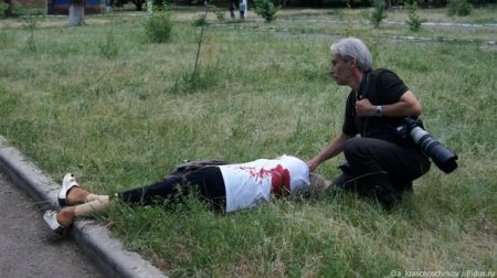 В Славянске террористы обстреляли жилой квартал микрорайона Артёма, что бы свалить на Нацгардию. Есть жертвы В Славянске террористы обстреляли жилой квартал микрорайона Артёма, что бы свалить на Нацгардию. Есть жертвы