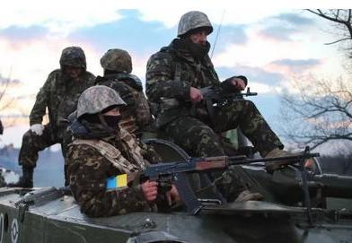 В Луганске начали операцию по нейтрализации террористов - Тымчук