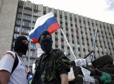 В Донецке ликвидировали баррикады террористов