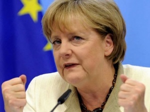    	 Германия готова ввести новые санкции, если Россия продолжит экспортировать боевиков в Украину, - Меркель