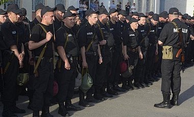Из Винницы в зону АТО отбыли 132 сотрудника "Грифона" и милиции