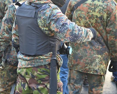 В Луганской области террористы похитили обмундирование из школы милиции