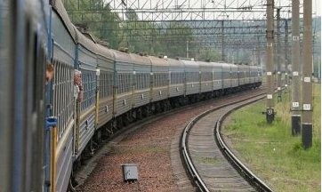 Людей из зоны АТО вывозят дополнительными поездами