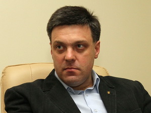 П.Порошенко дал 10 дней на мирное урегулирование ситуации: после этого будет введено военное положение на Донбассе и в Крыму, - Тягнибок