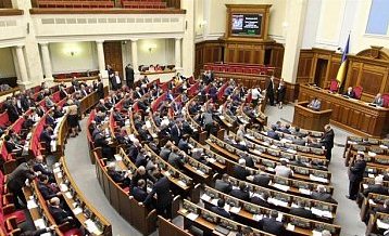Рада поручила Кабмину заняться защитой прав украинцев в России