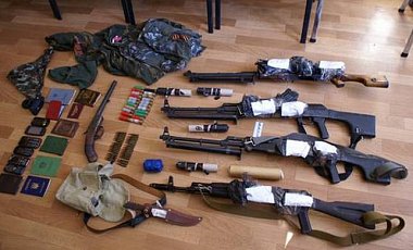 В Мариуполе задержаны 12 вооруженных боевиков банды "Чечена"