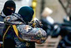 Террористы взяли в заложники жителей села под Луганском