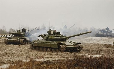 В Ростовской области стоят танки с украинской символикой - СНБО