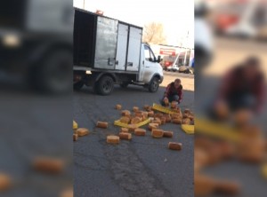 В Раевке распространяют слухи, что машины с хлебом атакуют