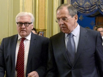 Лавров и Штайнмайер обсудили прекращения огня в Украине