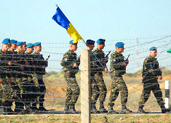 Во время оккупации Крыма Украина могла выставить против РФ 5 тысяч солдат
