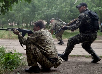 В Донецке боевики напали на Центр оперативного реагирования милиции