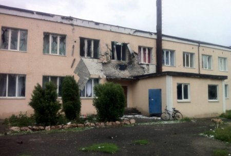 В Славянске снова слышны взрывы и выстрелы, есть пострадавшие - СМИ