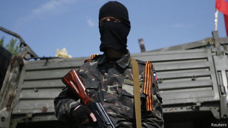 Террористы штурмуют Луганский пограничный отряд - есть раненые