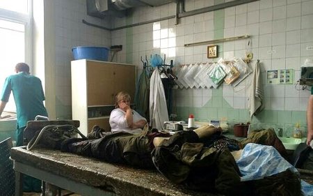 В Донецке морг переполнен телами террористов