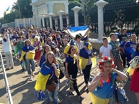 В Харькове жители города вышли на митинг в поддержку АТО и единства страны