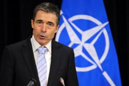 В НАТО работают над основательным пакетом помощи Украине - Рассмусен