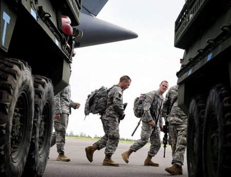 НАТО начинает масштабные военные учения вблизи Украины