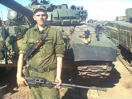 На стороне террористов ДНР воюет полицейский-нацист из России