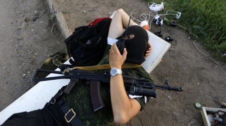 Террористы из ДНР захватили в Донецке райотдел милиции и прокуратуру - СМИ