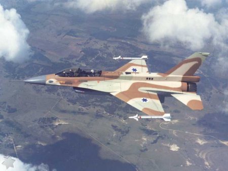 Авиация Израиля нанесла удар по Сирии