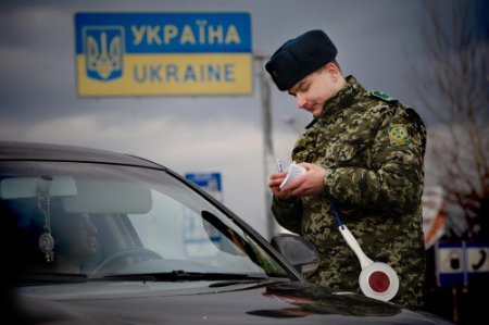 Возле границы Украины наблюдается перемещение российской военной техники и подразделений, - Госпогранслужба