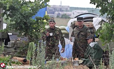 Силы АТО задержали трех женщин-снайперов под Славянском