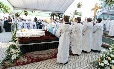 Митрополита Владимира похоронили в Киево-Печерской Лавре