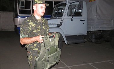 В Украину прибыли 2000 американских бронежилетов для АТО