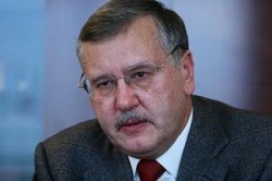 Гриценко: ВР поддержит решение о введении военного положения на Донбассе