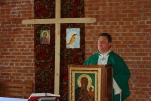 Террористы похитили римо-католического священника
