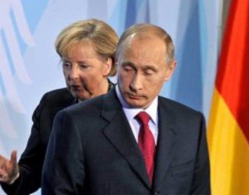 Меркель призвала Путина заставить боевиков остановиться