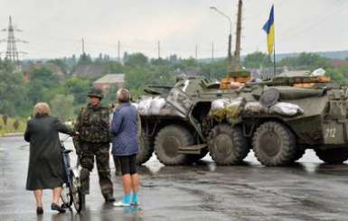 В Лисичанске идет бой, часть террористов покинула линию огня и убежала