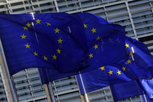 ЕС ввел санкции еще против 15 чиновников и 18 компаний, - СМИ