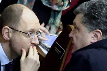 Яценюк останется премьером по просьбе МВФ?