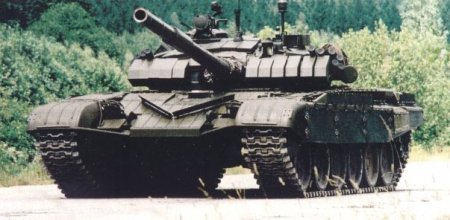 В Славянске находится около десяти танков террористов - Аваков