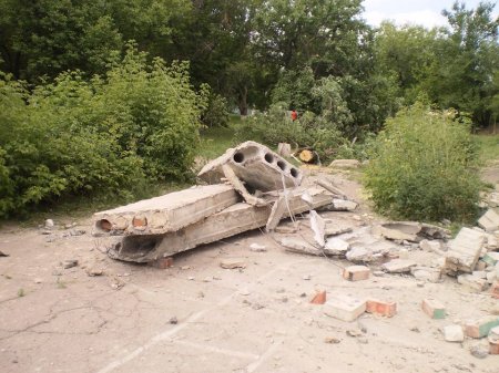 Украинские военные полностью зачистили Металлист. Фото