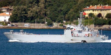 11 боевых кораблей стран НАТО вошли в Черное море. Фото