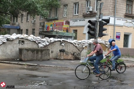 Второй день без войны: улицы Славянска