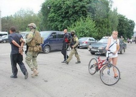 В Славянске задерживают пособников террористов