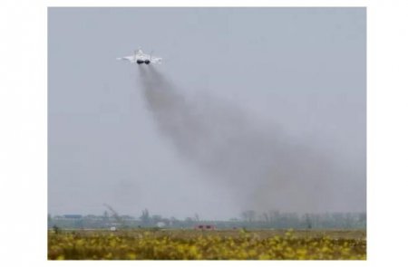 Уничтожено два танка боевиков, которые обстреляли луганский аэропорт