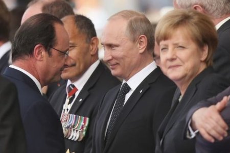 Меркель и Олланд лоббируют участие террористических организаций "ЛНР" И"ДНР" в мирных переговорах 