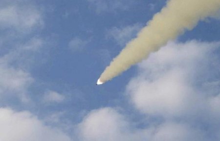 КНДР запустила две ракеты малой дальности в сторону Японского моря