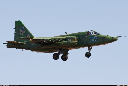 В Луганской области боевики сбили украинский самолет, пилот успел катапультироваться