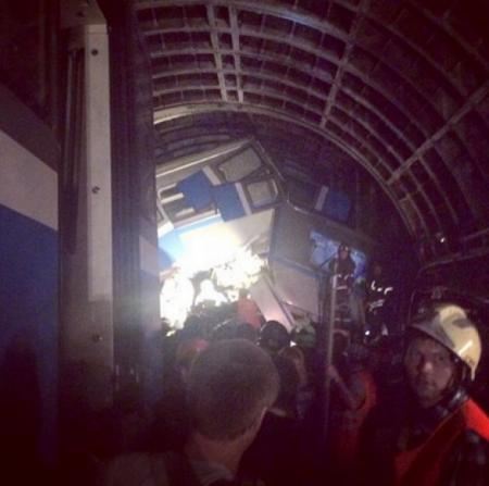 Количество жертв в аварии в московском метро возросло до 5, в больницах – 95 человек