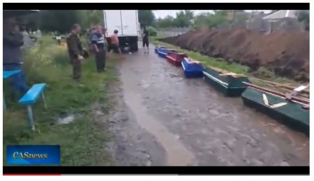 Террористы хоронят своих убитых где попало (Видео)