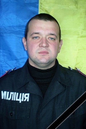Порошенко присвоил звание героя Украины гвардейцу Заваде, погибшему у Мариновки