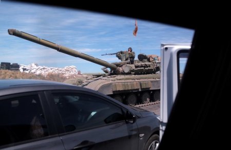 Reuters: После крушения «Боинга» РФ передала сепаратистам 20 танков и БТРов (Фото)